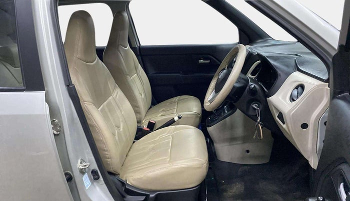2022 Maruti New Wagon-R VXI (O) 1.2 AMT, Petrol, Automatic, 33,434 km, Right Side Front Door Cabin