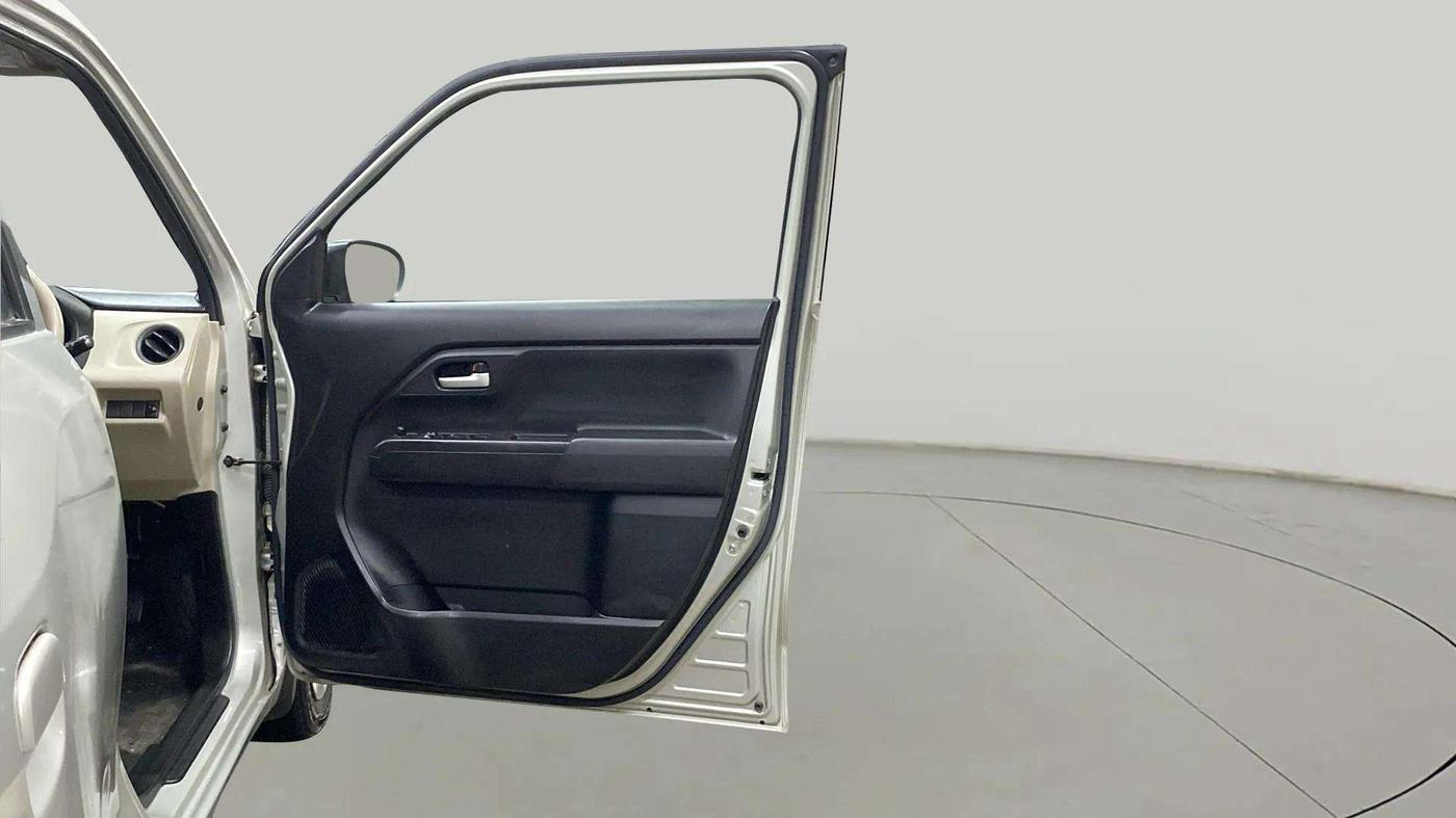 2022 Maruti New Wagon-R VXI (O) 1.2 AMT, Petrol, Automatic, 33,503 km, RHS Front Door