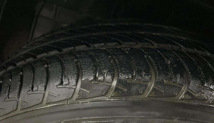 2021 Maruti New Wagon-R VXI 1.0, Petrol, Manual, 13,334 km, Right Front Tyre Tread