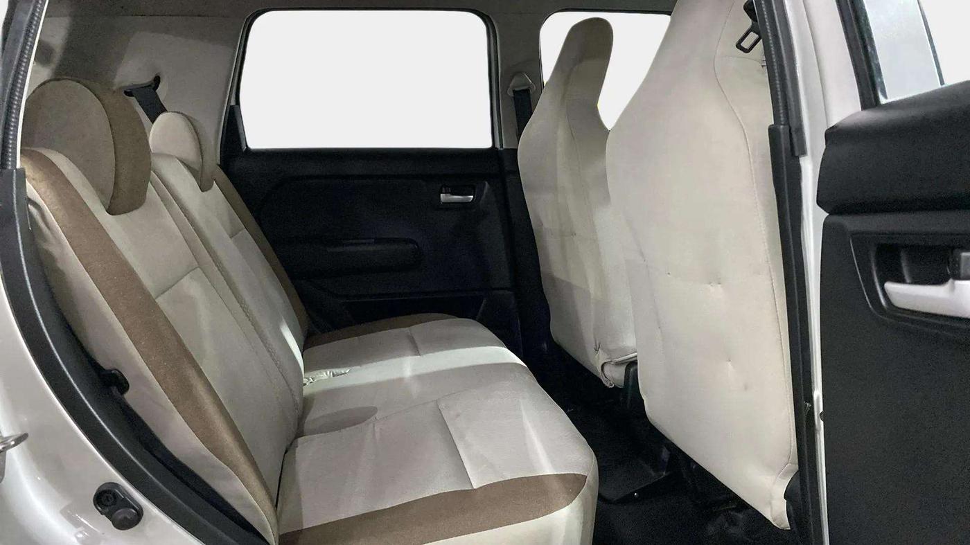 2021 Maruti New Wagon-R VXI 1.0, Petrol, Manual, 13,487 km, Right Side Rear Door Cabin