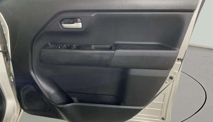 2021 Maruti New Wagon-R VXI 1.0, Petrol, Manual, 13,334 km, Driver Side Door Panels Control