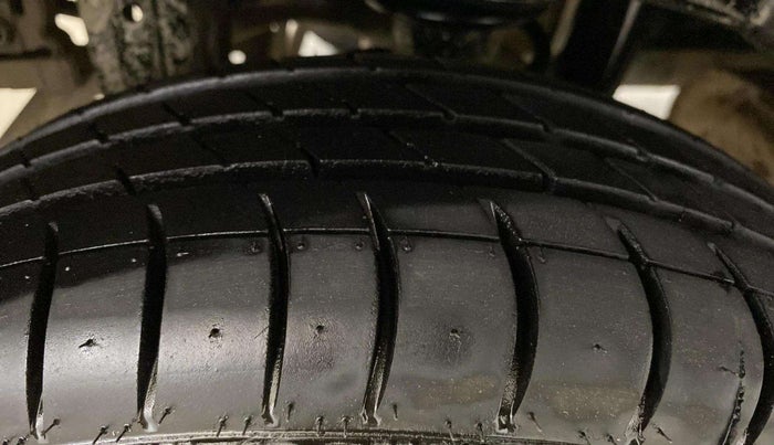 2015 Maruti Alto K10 VXI, Petrol, Manual, 71,898 km, Right Rear Tyre Tread