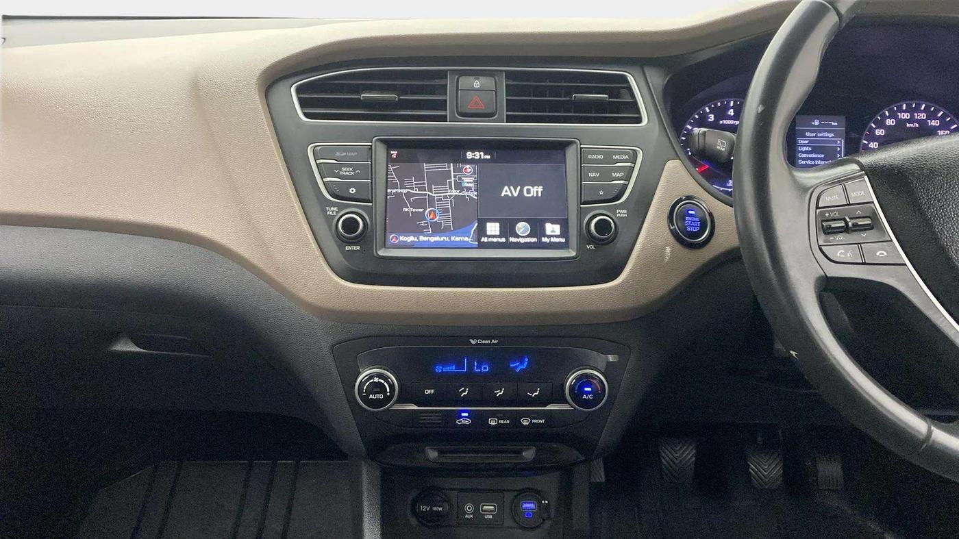 2018 Hyundai Elite i20 ASTA 1.2 (O), Petrol, Manual, 82,483 km, Air Conditioner