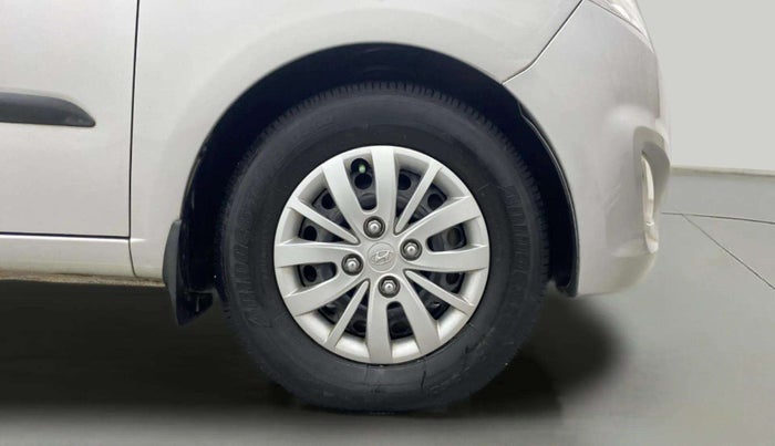 2014 Hyundai i10 SPORTZ 1.1, Petrol, Manual, 45,119 km, Right Front Wheel