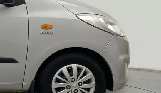 2014 Hyundai i10 SPORTZ 1.1, Petrol, Manual, 45,119 km, Right fender - Minor scratches