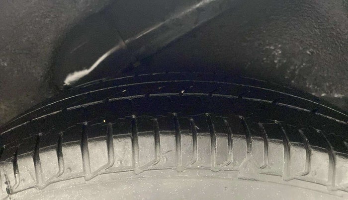 2014 Hyundai i10 SPORTZ 1.1, Petrol, Manual, 45,119 km, Left Rear Tyre Tread