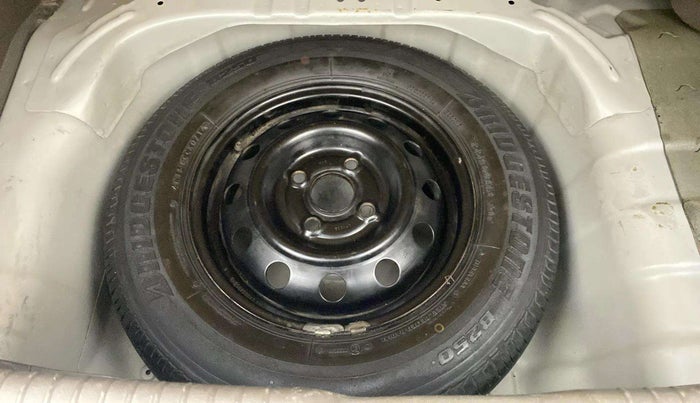 2014 Hyundai i10 SPORTZ 1.1, Petrol, Manual, 45,119 km, Dicky (Boot door) - Tool missing