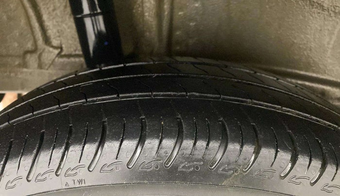 2023 Maruti New Wagon-R ZXI 1.2, Petrol, Manual, 27,996 km, Right Rear Tyre Tread