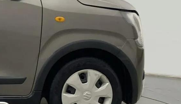 2023 Maruti New Wagon-R ZXI 1.2, Petrol, Manual, 27,996 km, Right fender - Minor scratches