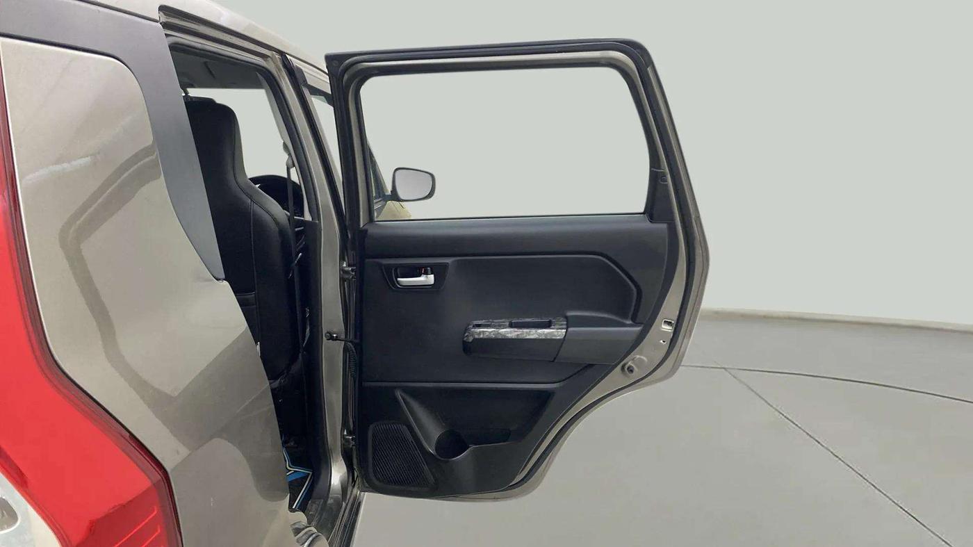 2023 Maruti New Wagon-R ZXI 1.2, Petrol, Manual, 27,996 km, RHS Rear Door