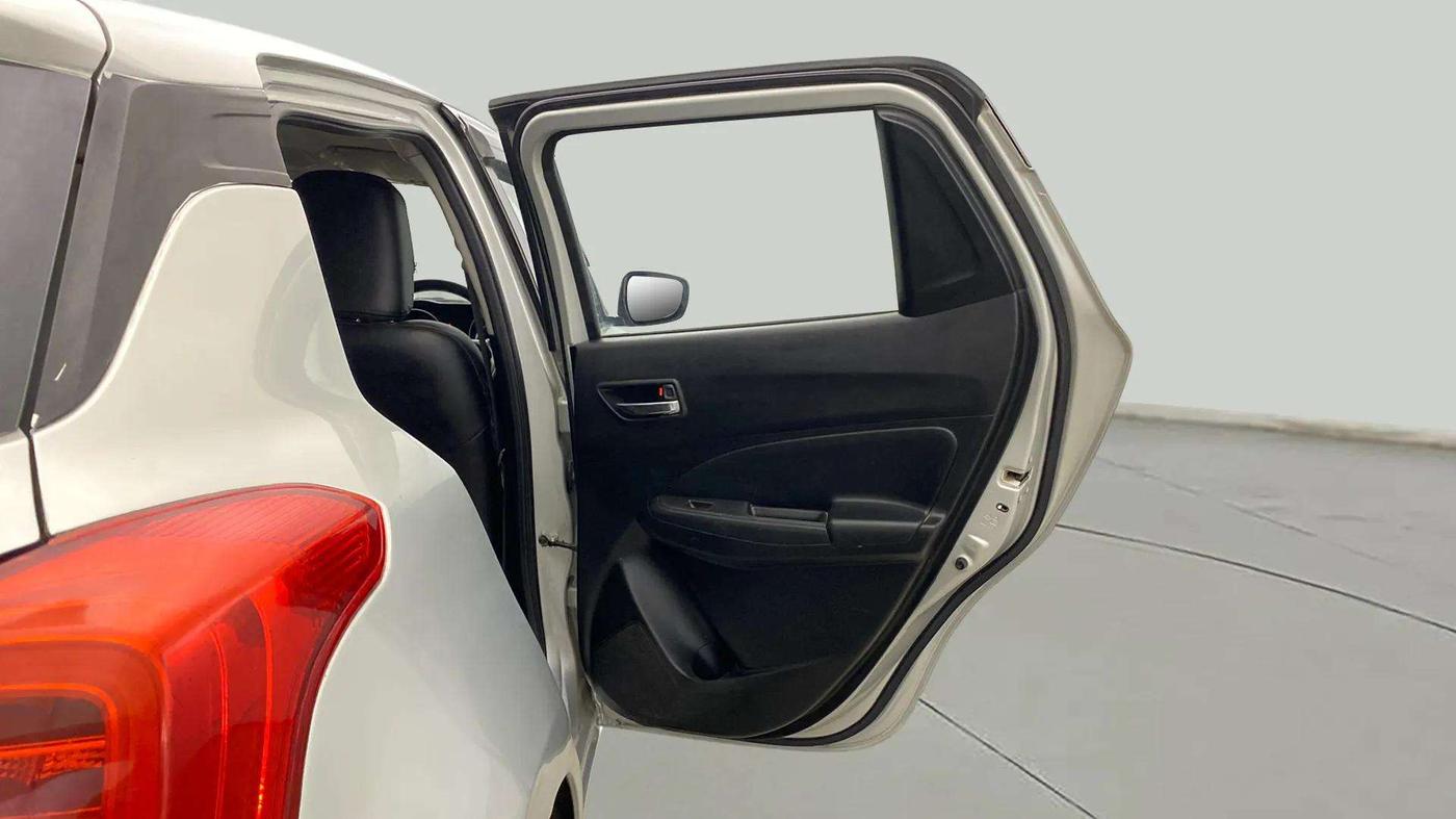 2020 Maruti Swift ZXI PLUS, Petrol, Manual, 39,286 km, RHS Rear Door