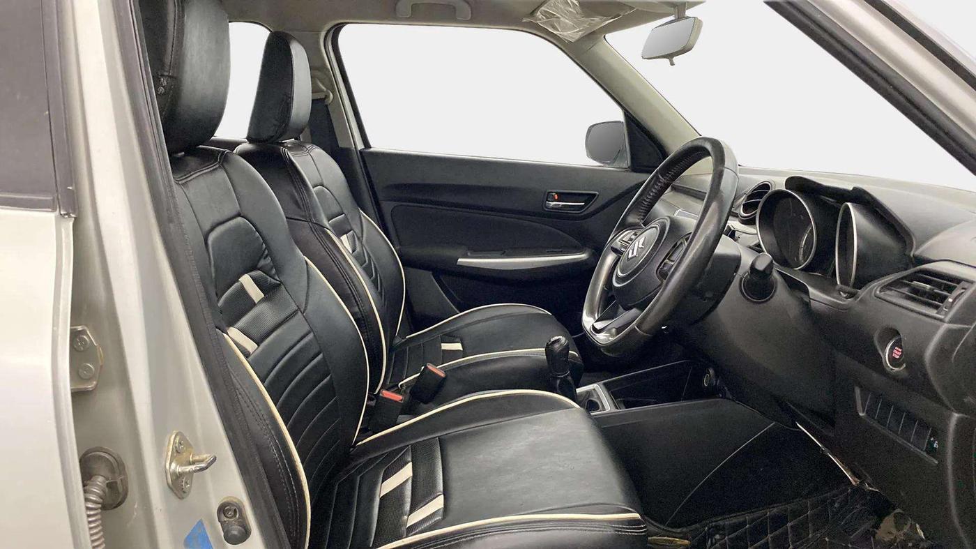 2020 Maruti Swift ZXI PLUS, Petrol, Manual, 39,286 km, Right Side Front Door Cabin