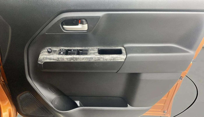 2020 Maruti New Wagon-R VXI 1.2 AMT, Petrol, Automatic, 16,329 km, Driver Side Door Panels Control