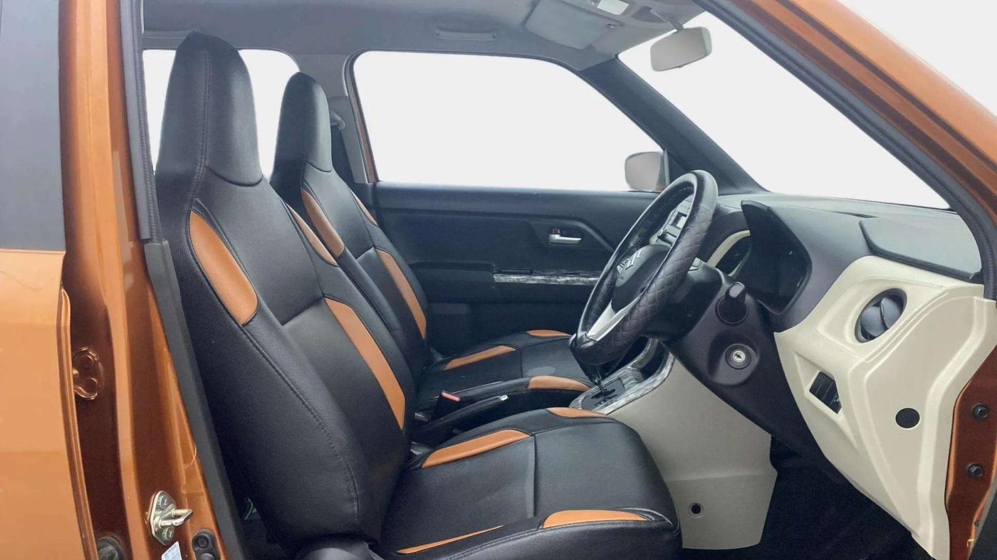 2020 Maruti New Wagon-R VXI 1.2 AMT, Petrol, Automatic, 16,590 km, Right Side Front Door Cabin