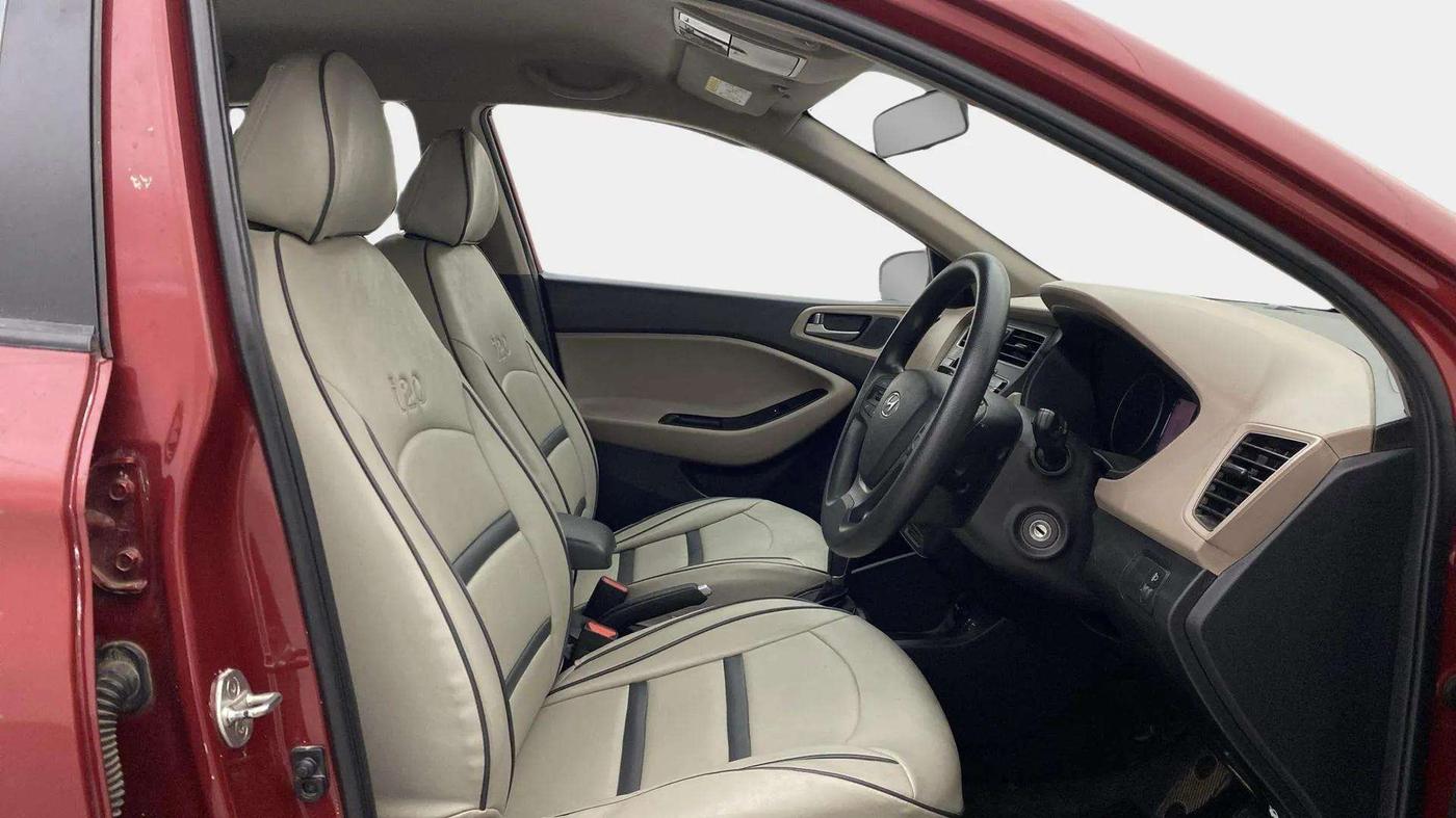 2018 Hyundai Elite i20 ASTA 1.2  CVT, Petrol, Automatic, 21,857 km, Right Side Front Door Cabin