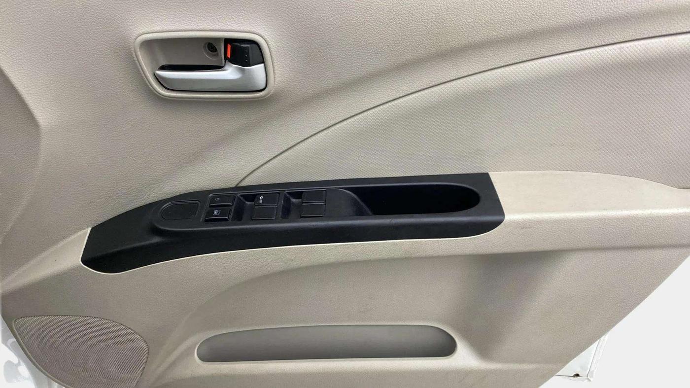 2018 Maruti Celerio VXI AMT (O), Petrol, Automatic, 35,549 km, Driver Side Door Panels Control