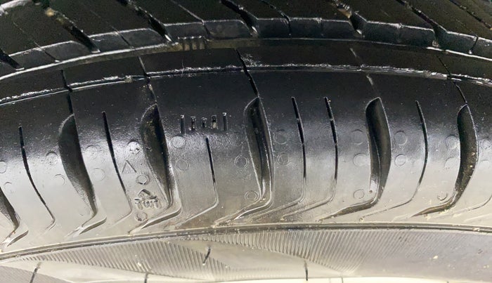 2019 Maruti Alto LXI, Petrol, Manual, 96,645 km, Right Rear Tyre Tread