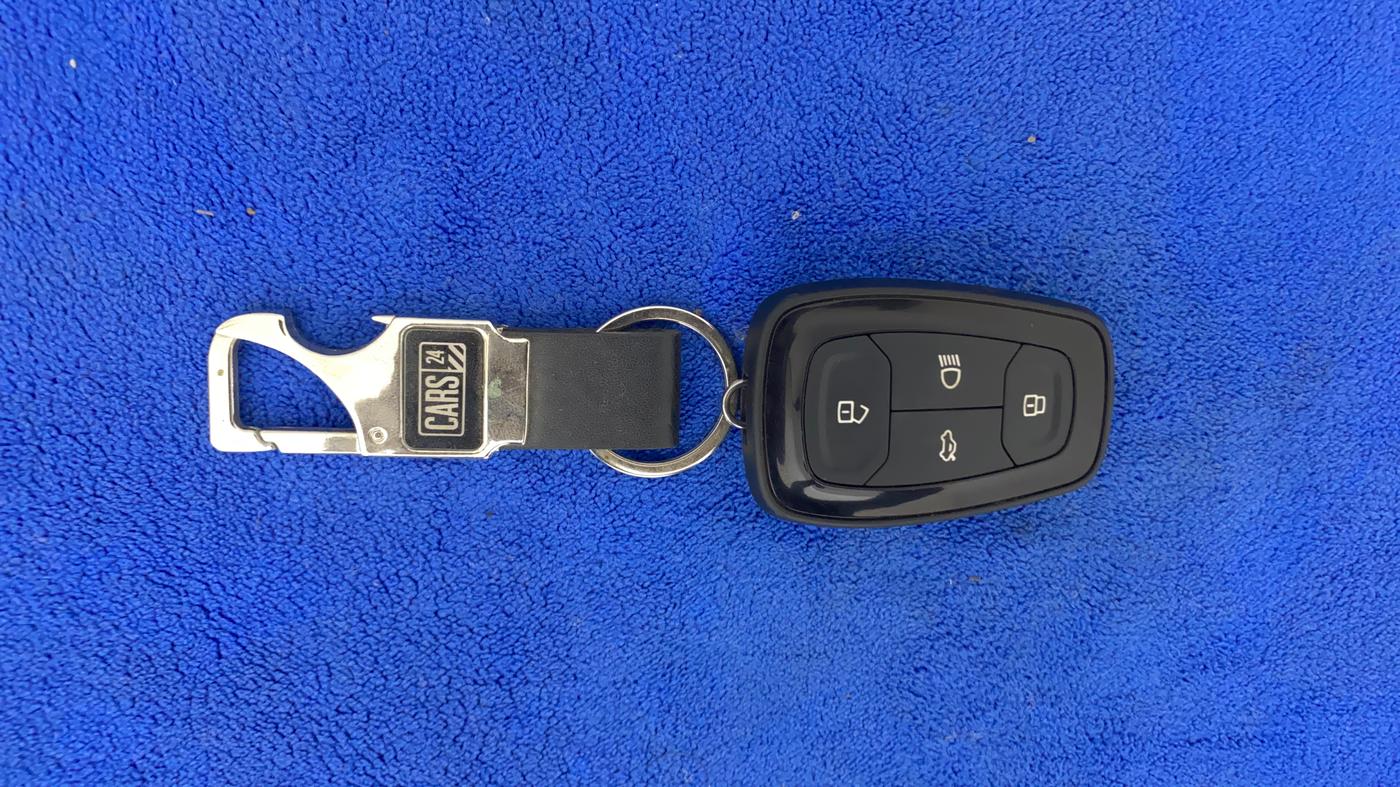 2021 Tata ALTROZ XZ PLUS PETROL, Petrol, Manual, 21,943 km, Key Close Up