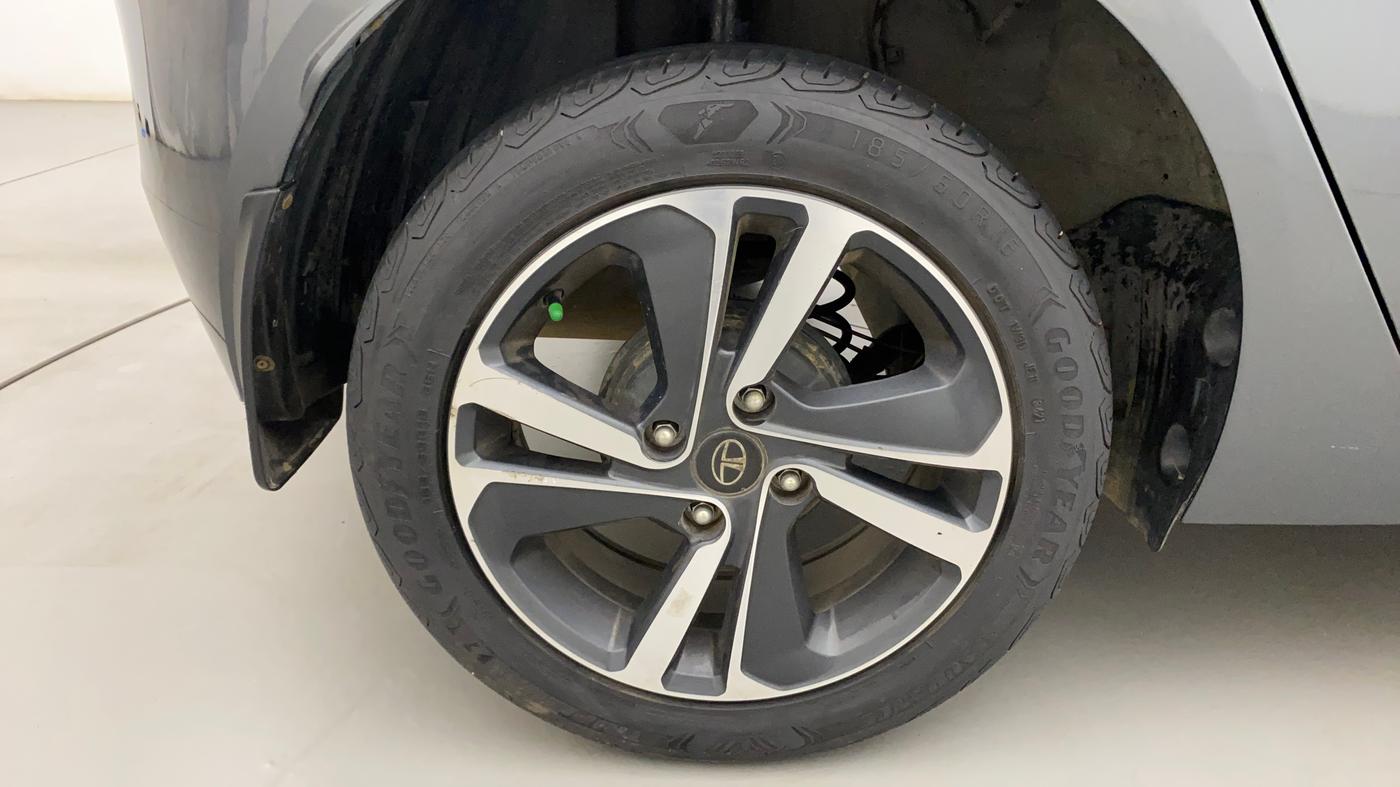 2021 Tata ALTROZ XZ PLUS PETROL, Petrol, Manual, 21,943 km, Right Rear Wheel