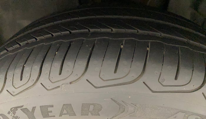 2021 Tata ALTROZ XZ PLUS PETROL, Petrol, Manual, 21,943 km, Left Front Tyre Tread