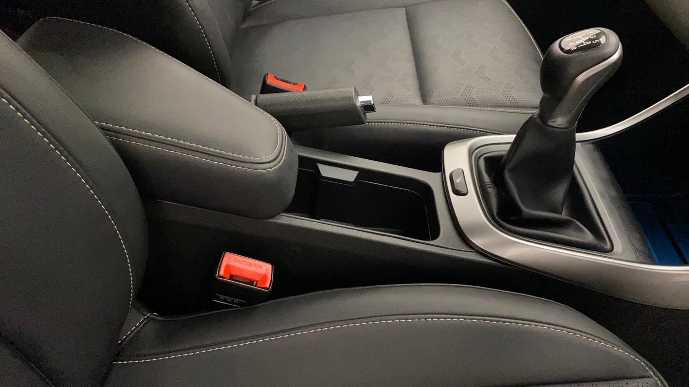2021 Tata ALTROZ XZ PLUS PETROL, Petrol, Manual, 21,943 km, Gear Lever