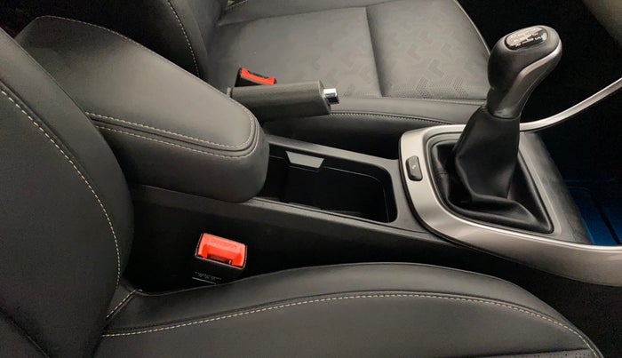 2021 Tata ALTROZ XZ PLUS PETROL, Petrol, Manual, 21,943 km, Gear Lever