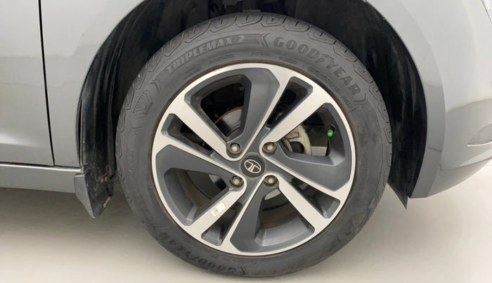 2021 Tata ALTROZ XZ PLUS PETROL, Petrol, Manual, 21,943 km, Right Front Wheel
