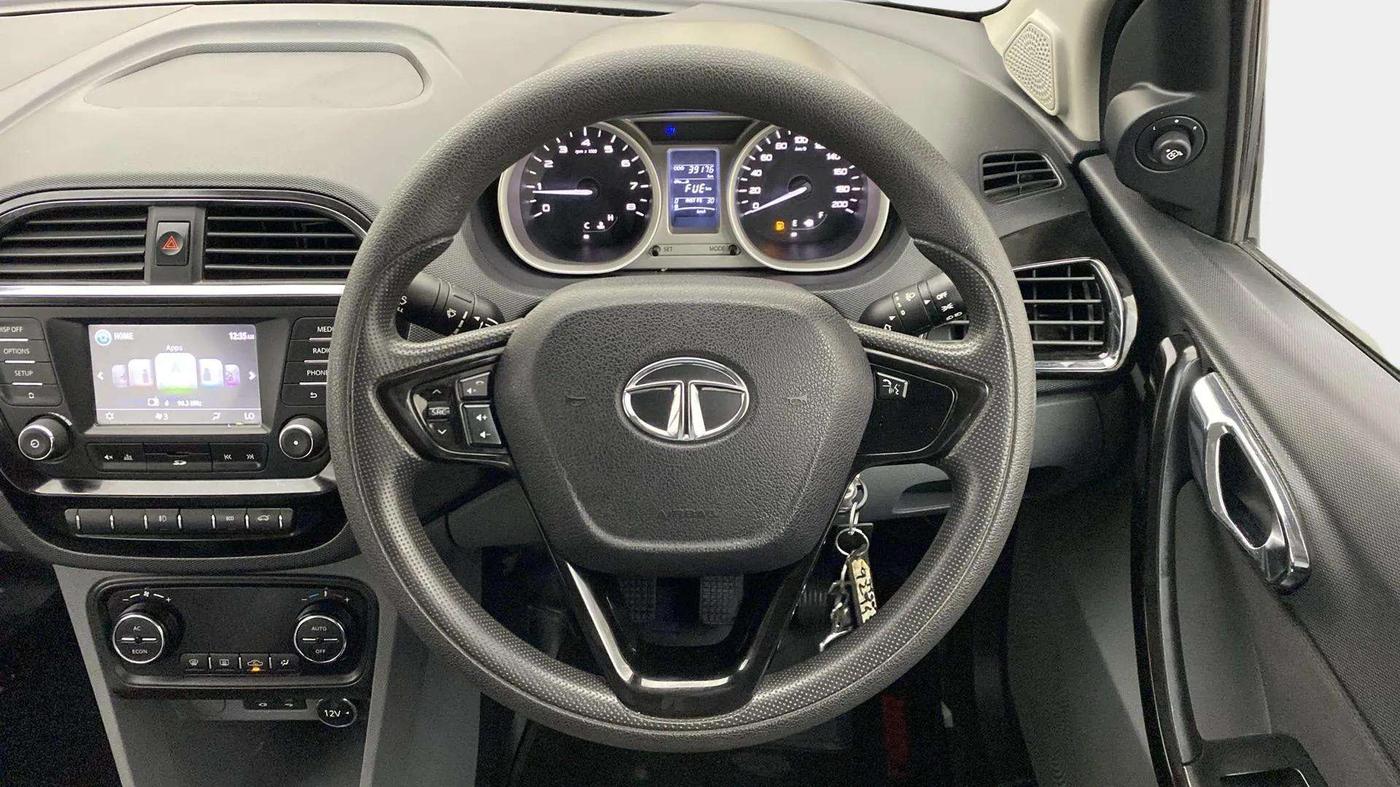 2017 Tata TIGOR XZ (O) PETROL, Petrol, Manual, 39,164 km, Steering Wheel Close Up