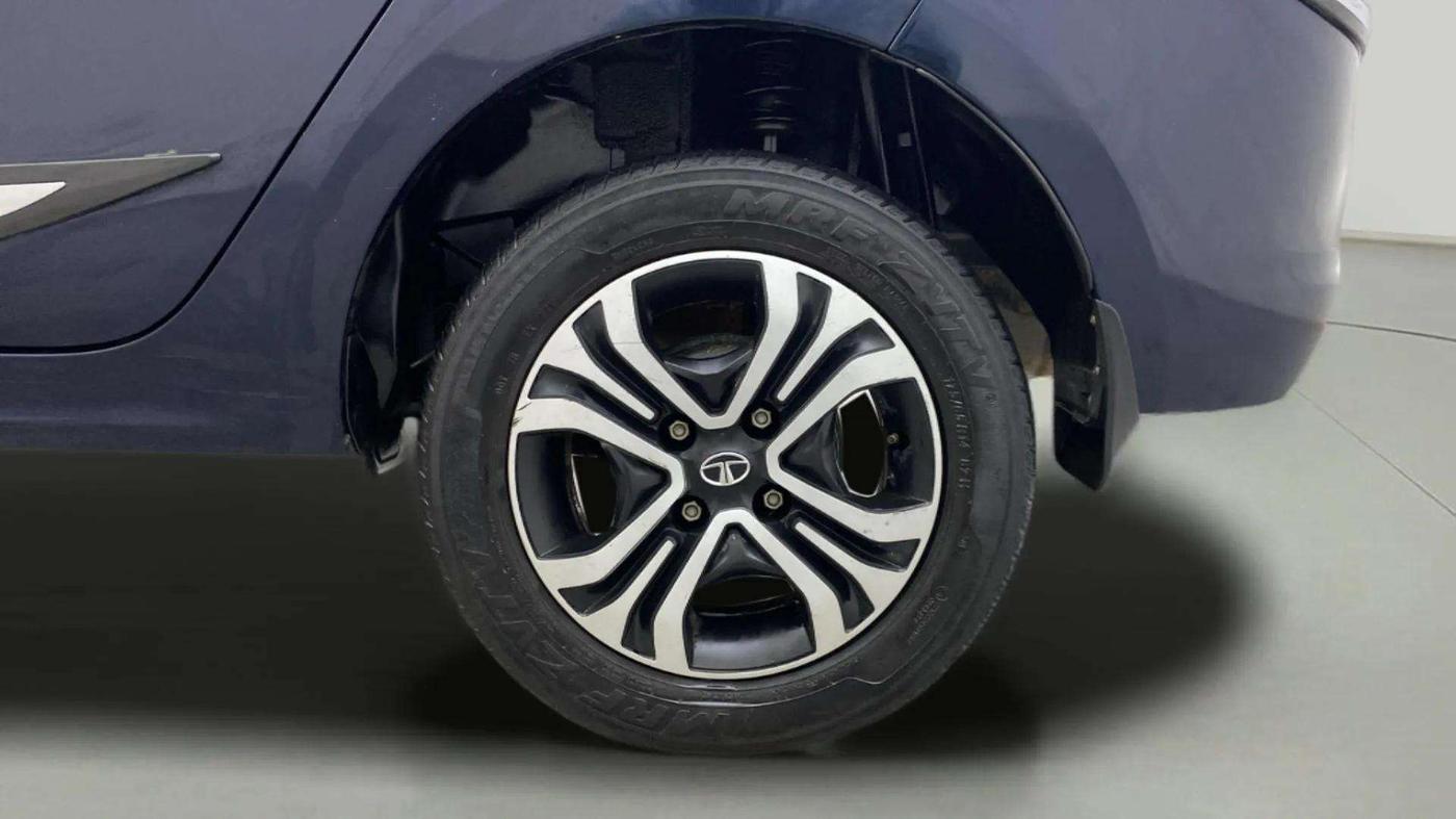 2023 Tata TIGOR XZ PLUS CNG, CNG, Manual, 46,772 km, Left Rear Wheel