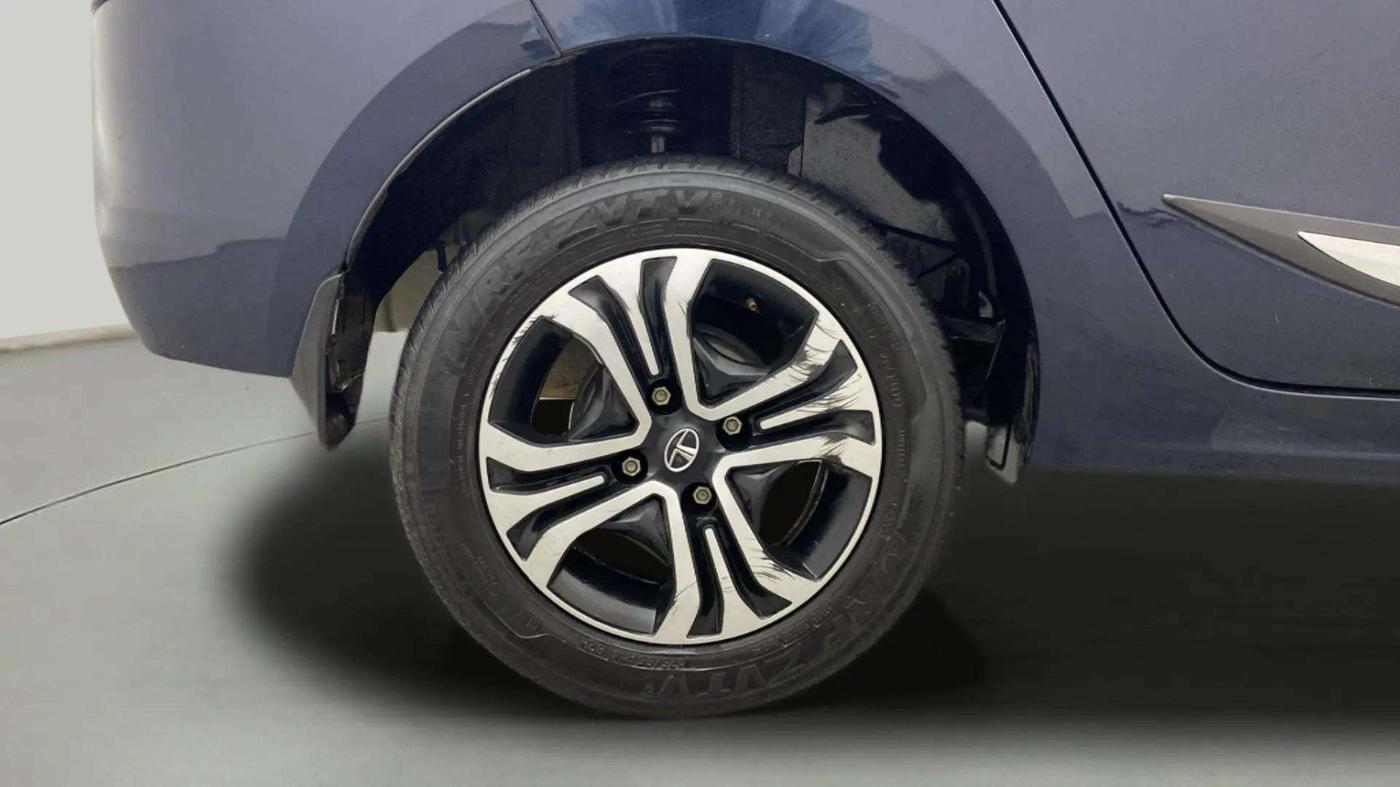 2023 Tata TIGOR XZ PLUS CNG, CNG, Manual, 46,772 km, Right Rear Wheel