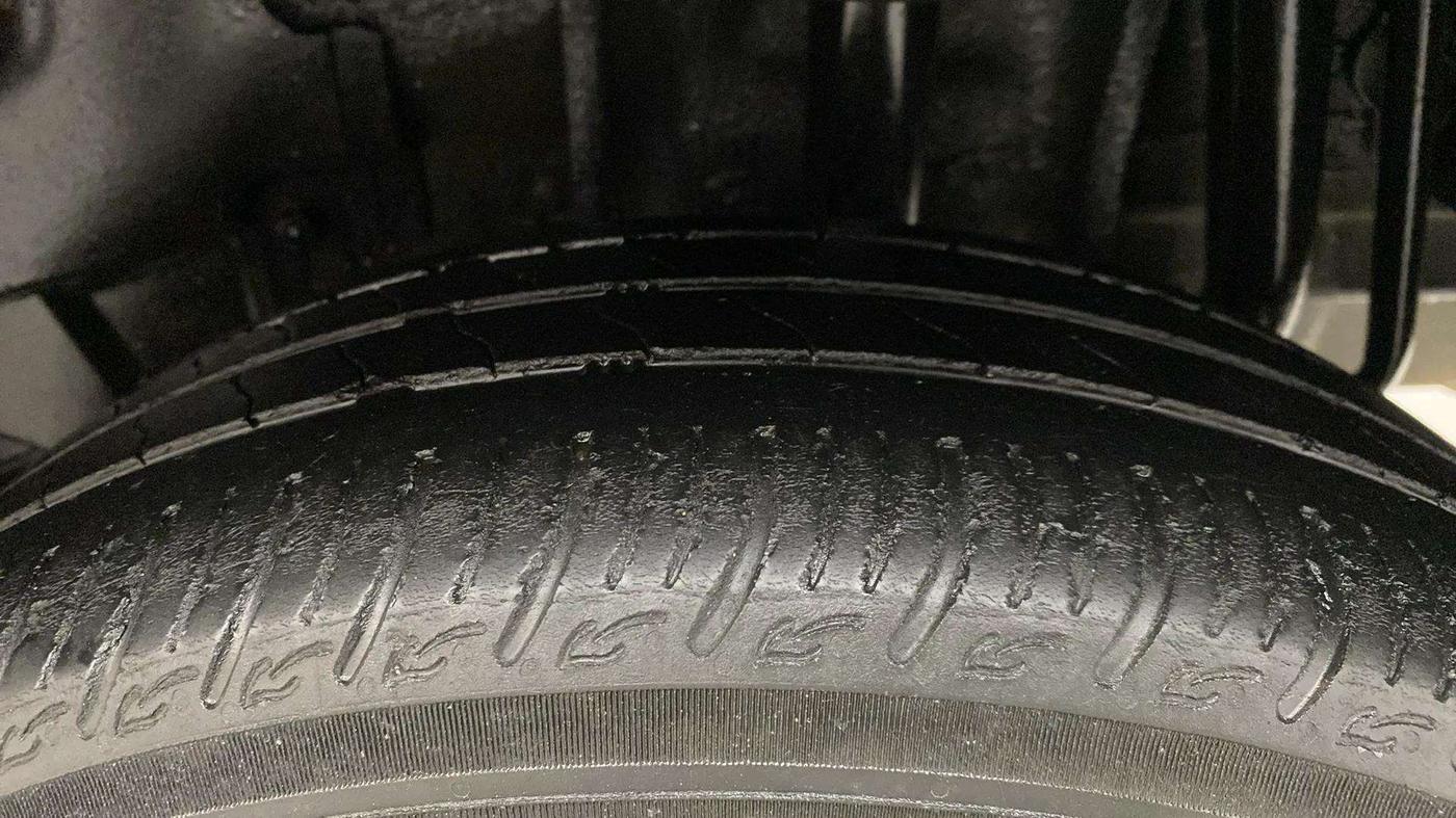 2023 Tata TIGOR XZ PLUS CNG, CNG, Manual, 46,772 km, Left Rear Tyre Tread