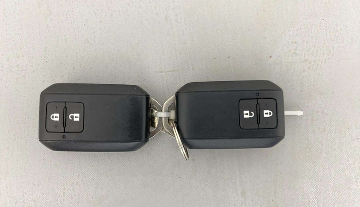 2022 Maruti Baleno ALPHA PETROL 1.2, Petrol, Manual, 14,253 km, Key Close Up