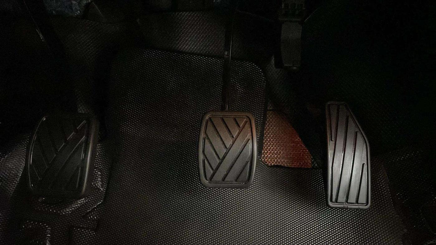 2022 Maruti Baleno ALPHA PETROL 1.2, Petrol, Manual, 14,351 km, Pedals