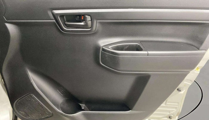 2020 Maruti S PRESSO VXI PLUS AMT, Petrol, Automatic, 9,587 km, Driver Side Door Panels Control