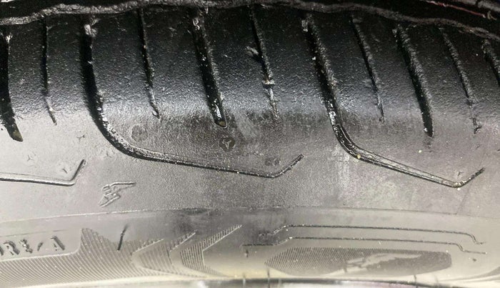 2023 Maruti FRONX ALPHA 1.0L TURBO 6 AT, Petrol, Automatic, 12,951 km, Left Front Tyre Tread