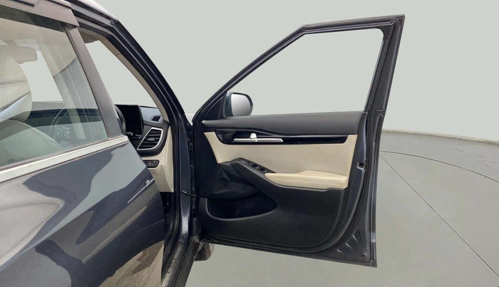 2020 KIA SELTOS HTX 1.5 DIESEL, Diesel, Manual, 93,101 km, RHS Front Door