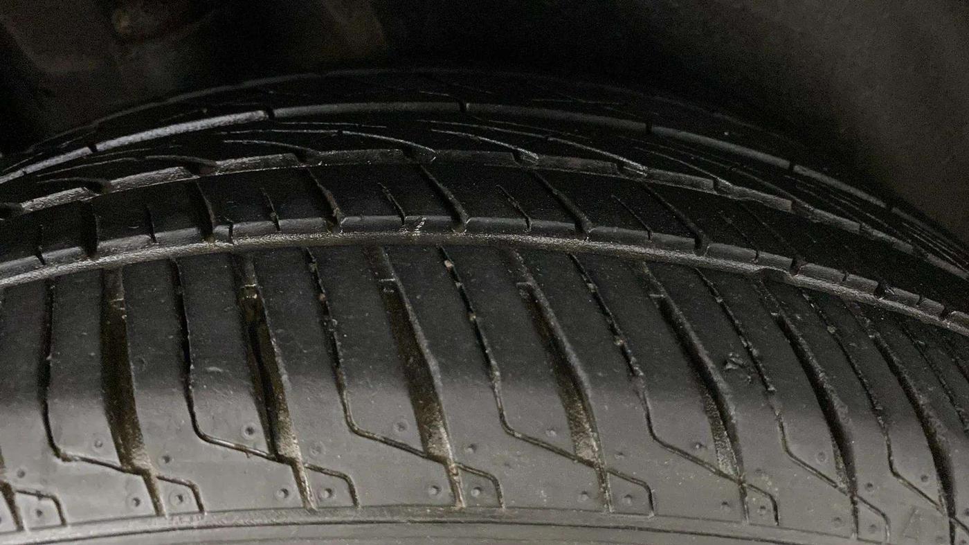 2020 KIA SELTOS HTX 1.5 DIESEL, Diesel, Manual, 93,192 km, Right Rear Tyre Tread