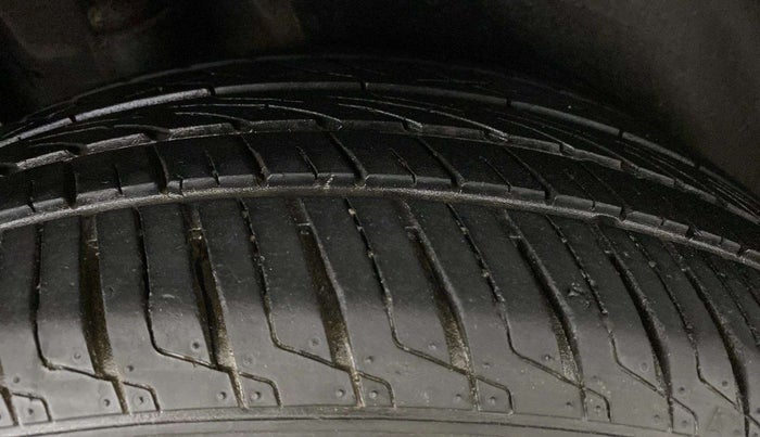 2020 KIA SELTOS HTX 1.5 DIESEL, Diesel, Manual, 93,101 km, Right Rear Tyre Tread