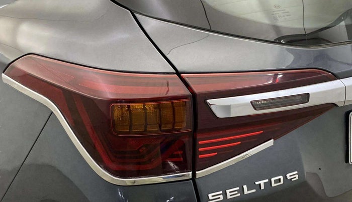 2020 KIA SELTOS HTX 1.5 DIESEL, Diesel, Manual, 93,101 km, Left tail light - Chrome has minor damage