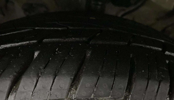 2020 KIA SELTOS HTX 1.5 DIESEL, Diesel, Manual, 93,101 km, Left Front Tyre Tread