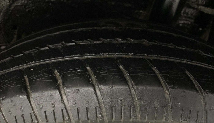 2016 Maruti Celerio VXI CNG, CNG, Manual, 86,742 km, Left Rear Tyre Tread