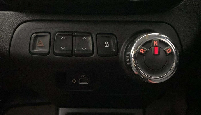 2019 Renault Kwid RXT 1.0 AMT (O), Petrol, Automatic, 42,049 km, Gear Lever