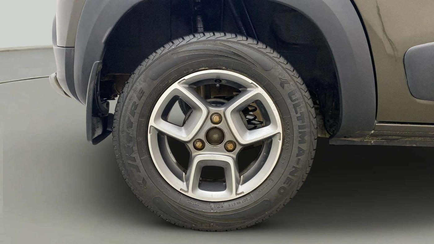 2019 Renault Kwid RXT 1.0 AMT (O), Petrol, Automatic, 42,049 km, Right Rear Wheel