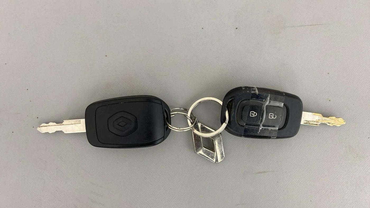 2019 Renault Kwid RXT 1.0 AMT (O), Petrol, Automatic, 42,049 km, Key Close Up