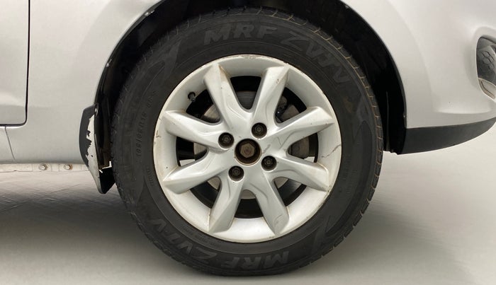 2017 Tata Zest XT PETROL, Petrol, Manual, 51,776 km, Right Front Wheel