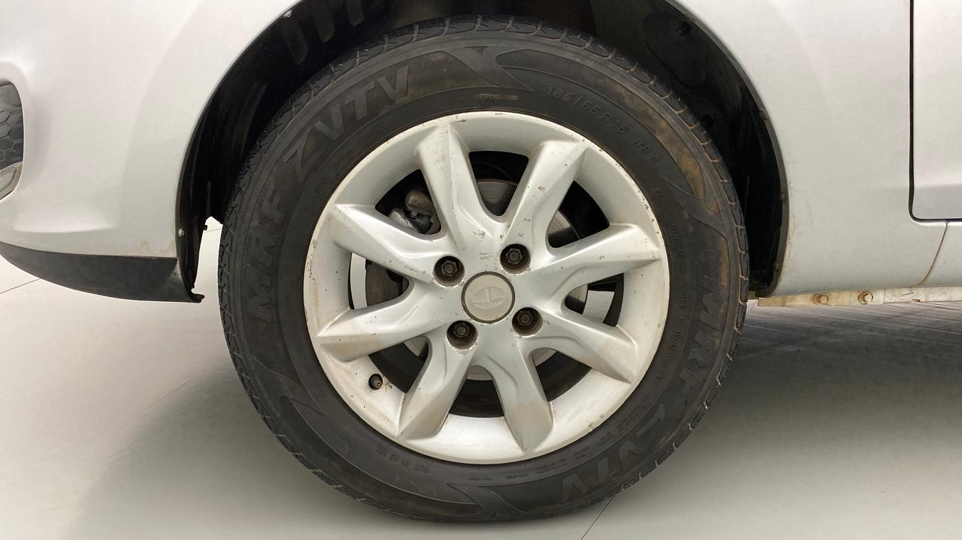 2017 Tata Zest XT PETROL, Petrol, Manual, 51,776 km, Left Front Wheel