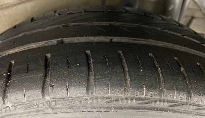 2017 Tata Zest XT PETROL, Petrol, Manual, 51,776 km, Left Rear Tyre Tread