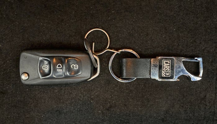 2017 Tata Zest XT PETROL, Petrol, Manual, 51,776 km, Key Close Up