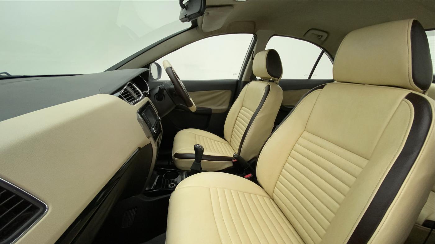 2017 Tata Zest XT PETROL, Petrol, Manual, 51,776 km, Right Side Front Door Cabin