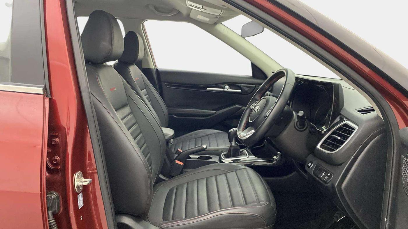 2019 KIA SELTOS GTK 1.4 PETROL, Petrol, Manual, 26,250 km, Right Side Front Door Cabin